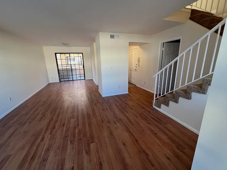 234 W Fairview Ave #T202 — Photo 10