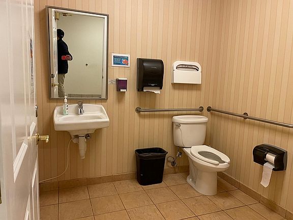 4th image of 2 Clerico Ln