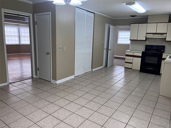5th image of 3236 McGehee Rd