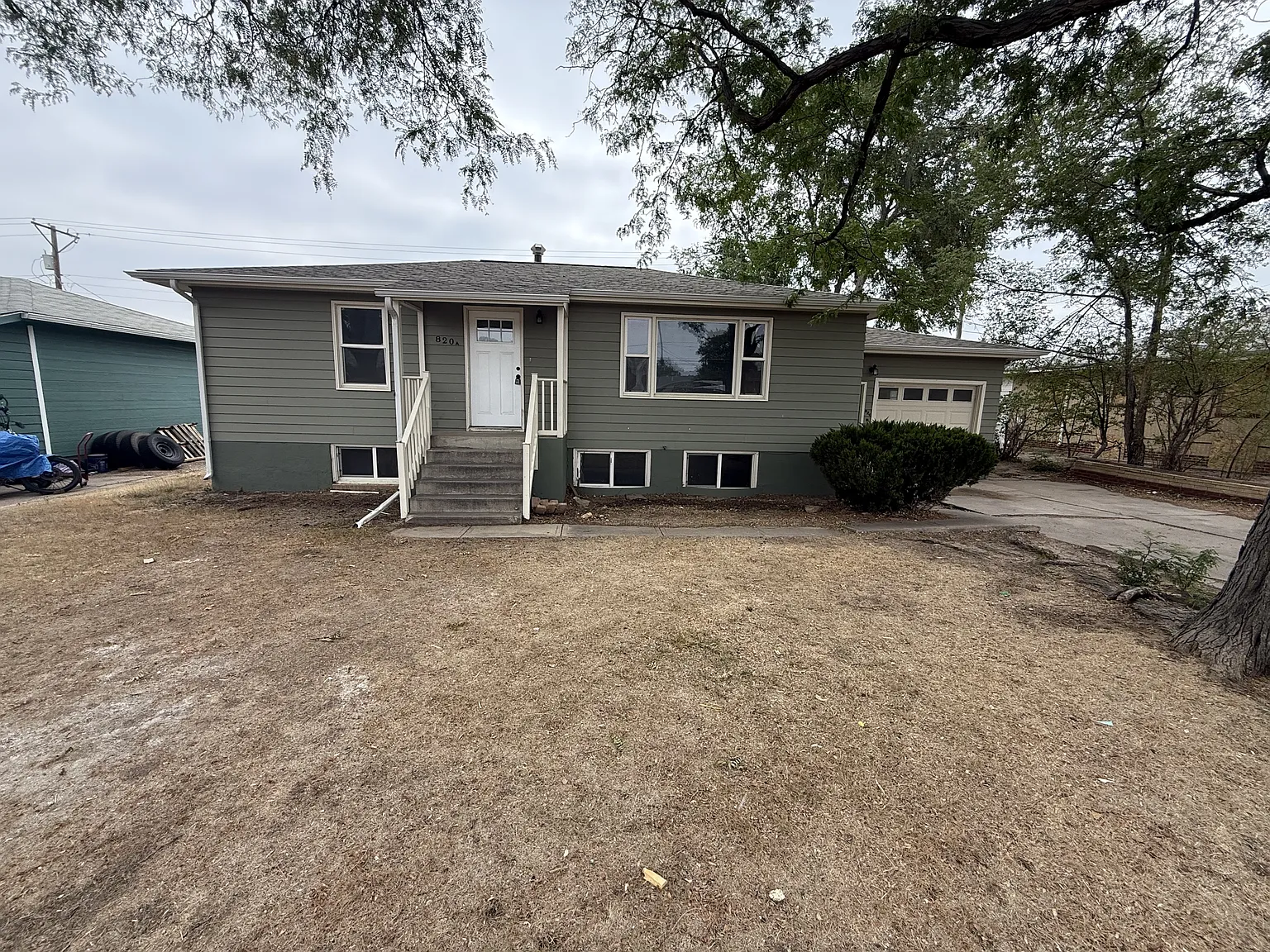 820 35th Avenue Court - 1 — Photo 1