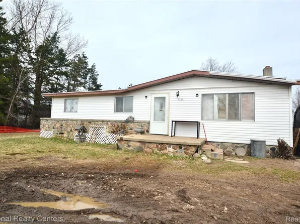 3088 Seven Mile Rd, Evart, MI 49631