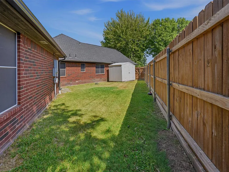 1801 Callender Hill Rd — Photo 37