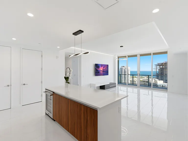 400 Central Ave #2903 — Photo 6