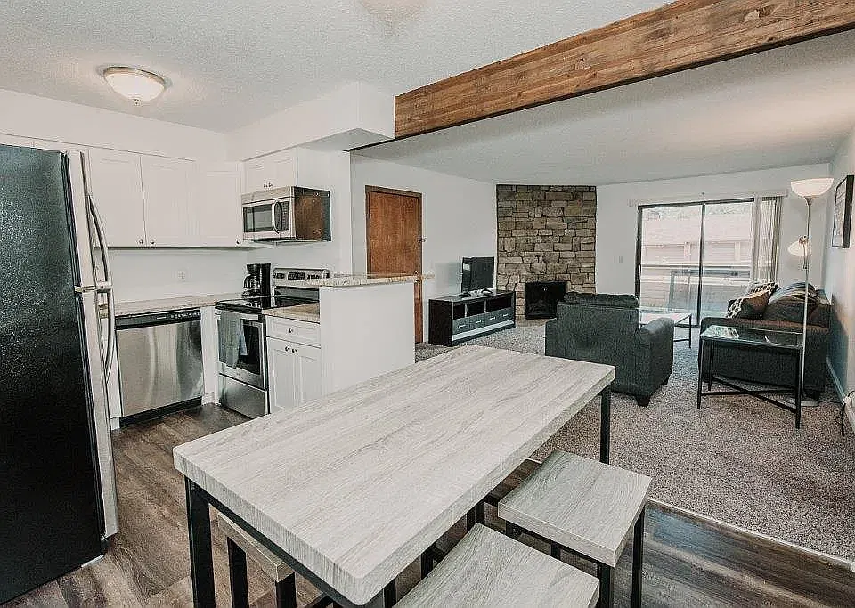 430 Zang St #4-105