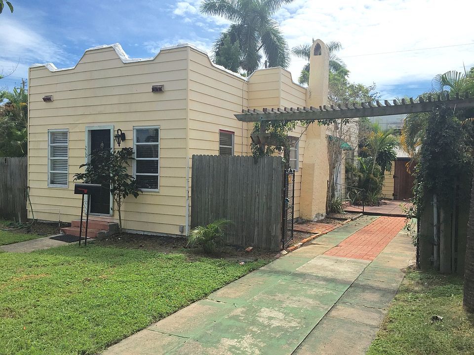 1st image of 210 Walton Blvd