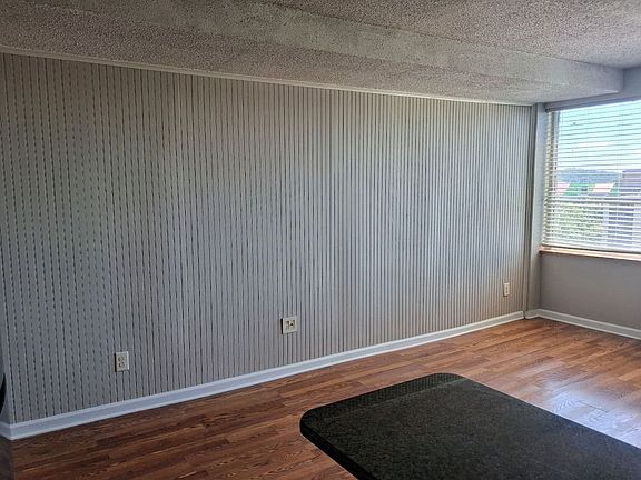 5th image of 1700 Clinch Ave APT 517