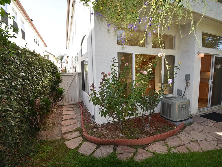 11904 Cypress Canyon Rd #3-1-1 — Photo 22