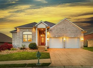 4540 Fieldcrest Place Cir, Newburgh, IN 47630