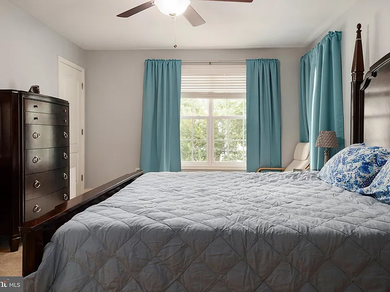 132 Pineview Ave #B — Photo 16