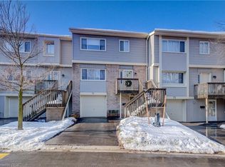 Village On The Green, Kitchener, ON N2P 1G8