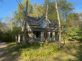 2210 Cold Springs Rd, Saukville, WI 53080