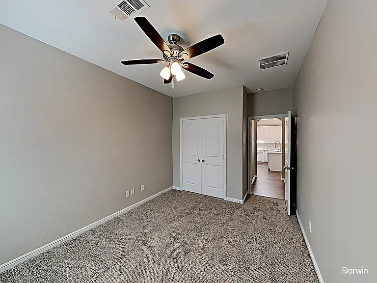 1025 Prairie Heights Dr — Photo 14