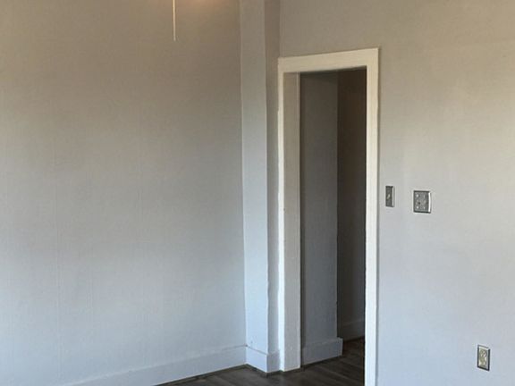 2nd image of 24 Hamilton Ave #4