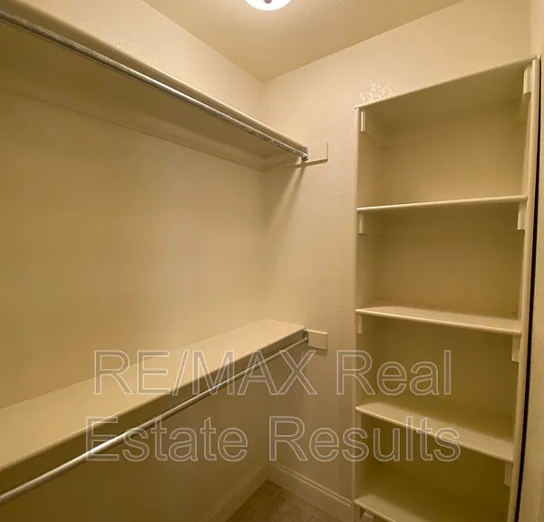 2411 S 11th Pl — Photo 10