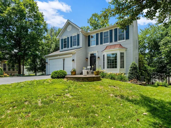 10090 Tummel Falls Dr, Bristow, VA 20136