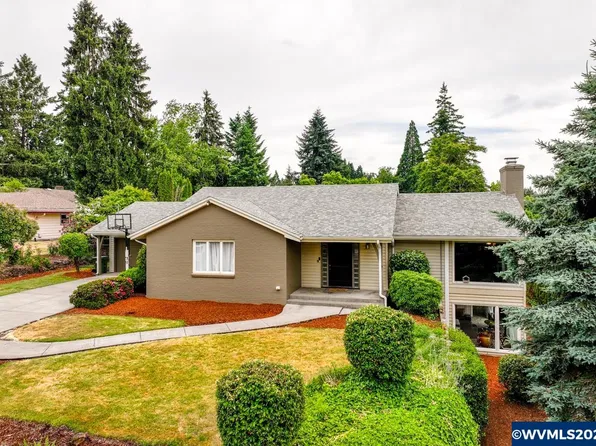 1070 Heather Ln SE, Salem, OR 97302