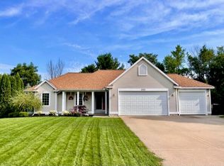 1995 Leisure Blvd, Holland, MI 49424