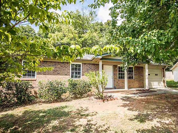 3rd image of 13902 Armond Cir SW