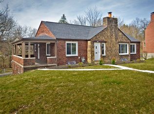 945 William Penn Ct, Pittsburgh, PA 15221