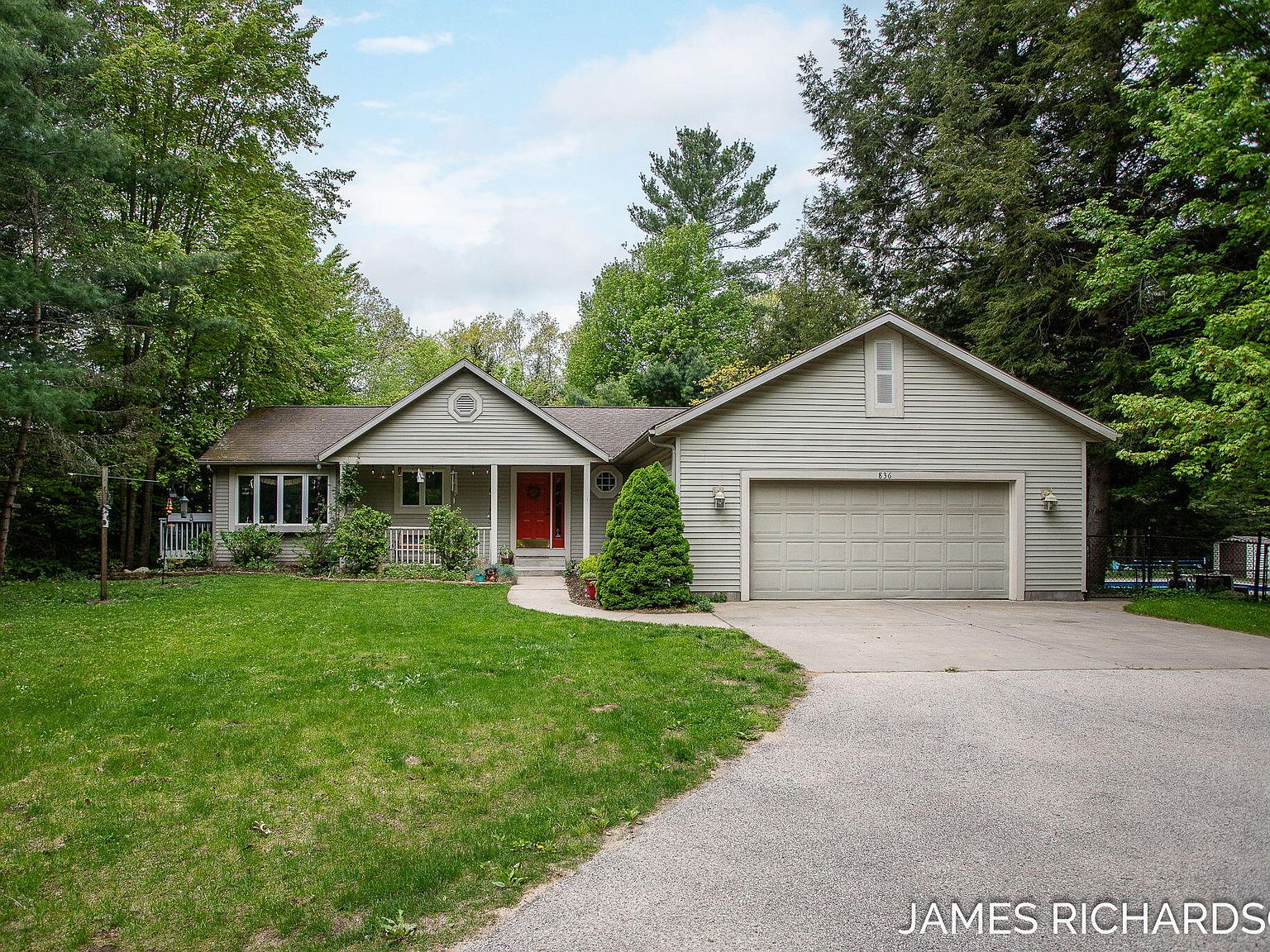 836 E Fruitvale Rd, Montague, MI 49437 MLS 24024305 Zillow