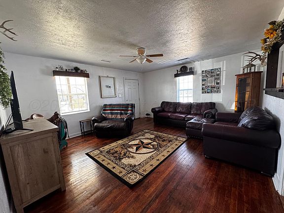 3rd image of 4046 River Rd