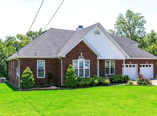401 Beaumont Dr, Murfreesboro, TN 37129