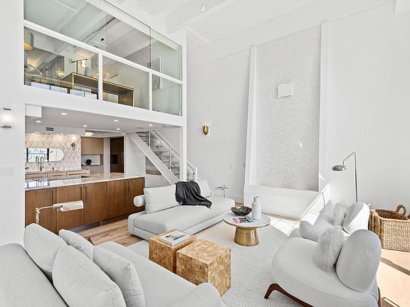 3rd image of 101 N Clematis St APT 411