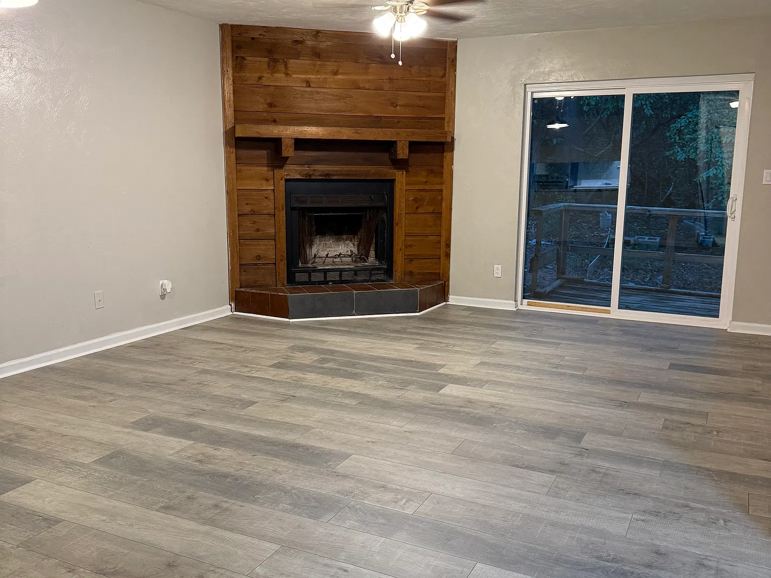 2 bed, 858 sqft, $950 — Photo 3