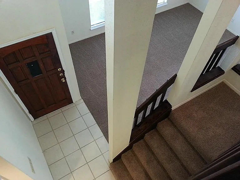 1907 Liberty Point Ln — Photo 12