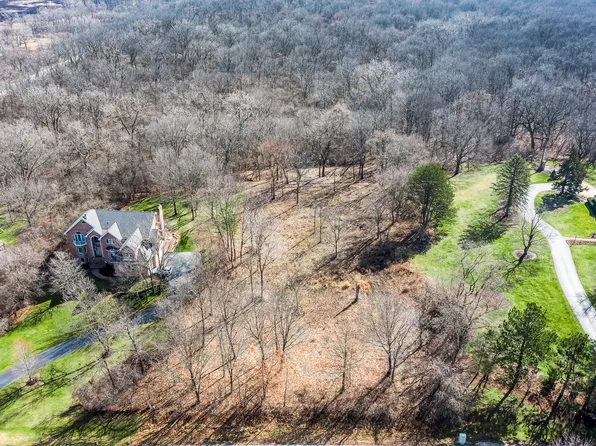 35 Woodview Ln, Lemont, IL 60439
