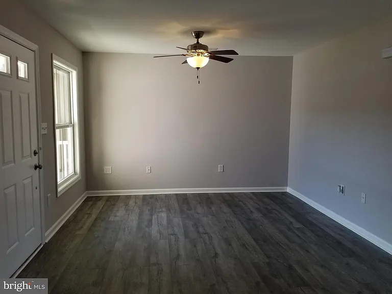 10 Sophie Ln — Photo 5