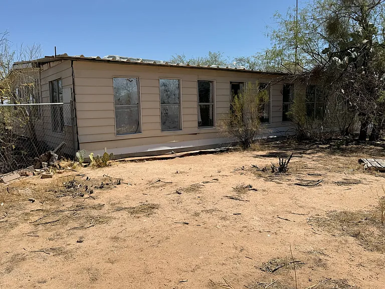 8221 S Taylor Ln — Photo 31