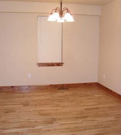 5th image of 2219 N Ave W