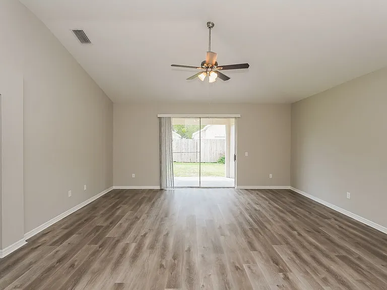 6814 Monarch Park Dr — Photo 3