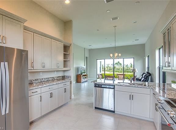 4th image of 5102 Monza Ct