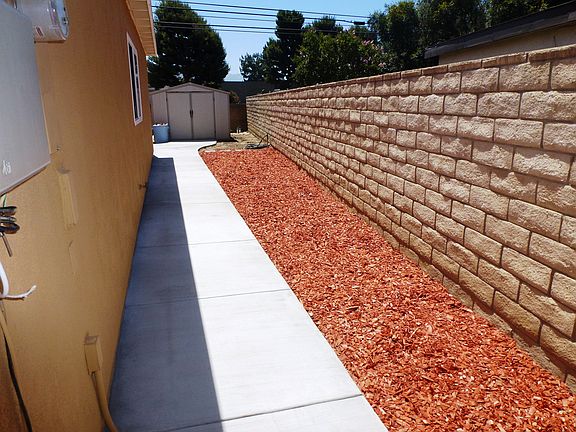 5th image of 930 N Gracia St