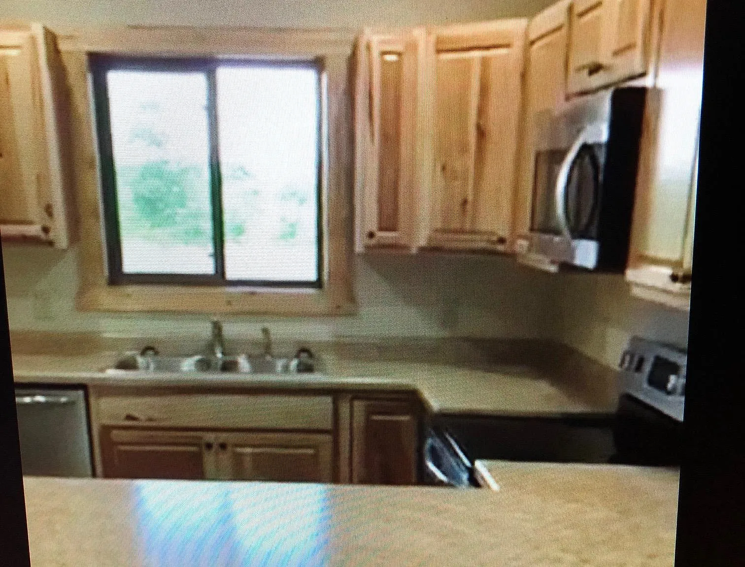 3 bed, 1599 sqft, $1,595 — Photo 4