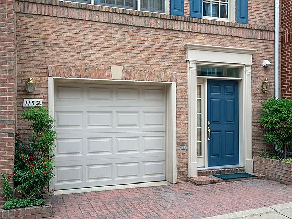 5th image of 1132 N Vernon St