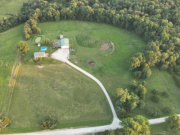 2nd image of 2262 County Road 2030