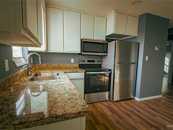 3rd image of 1575 N Gabriella Dr E