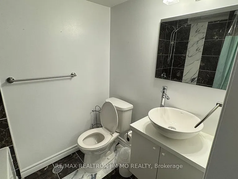 50 Reginald Cres #BASEMENT — Photo 11