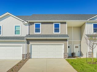 559 Venice Ave, West Des Moines, IA 50266