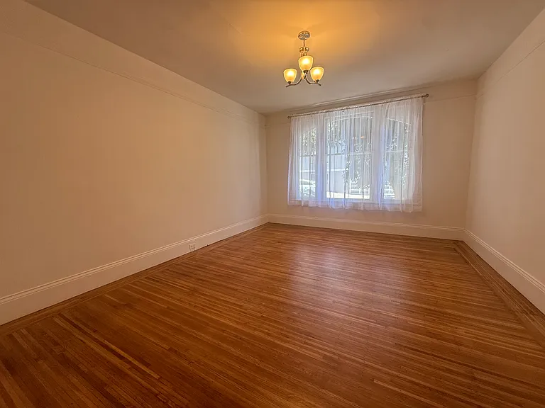 2245 Larkin St #6 — Photo 7