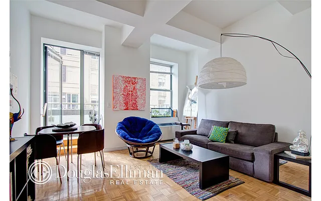 Sold by Douglas Elliman | media 18