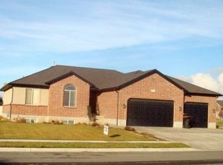 1394 W 2150 S, Syracuse, UT 84075