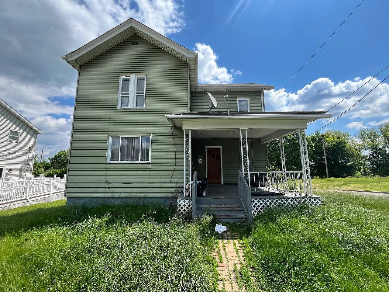 3 bed, 1472 sqft, $749 — Photo 4