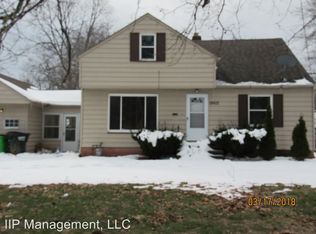 19612 Ridgewood Ave, Warrensville Heights, OH