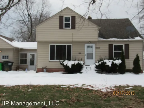 19612 Ridgewood Ave, Warrensville Heights, OH 44122