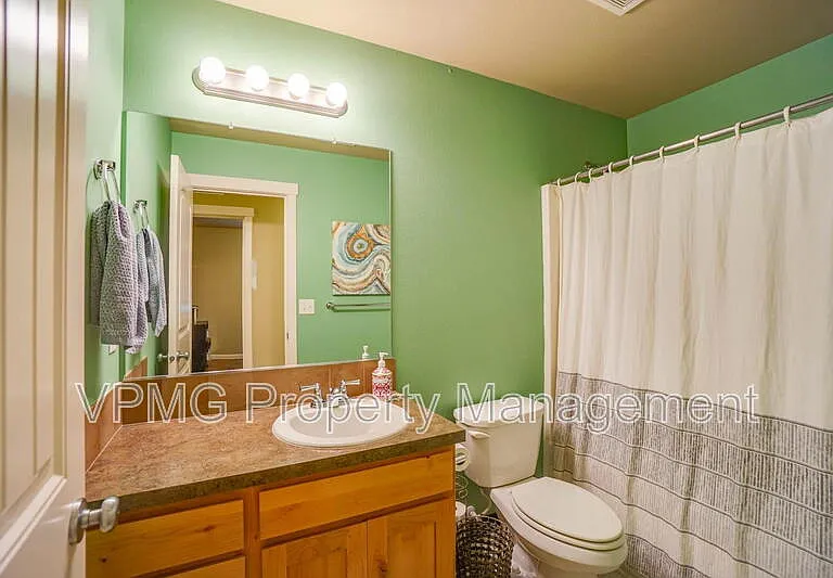 8814 NE 82nd Ave — Photo 15