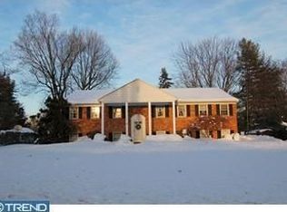 1923 County Line Rd, Villanova, PA 19085